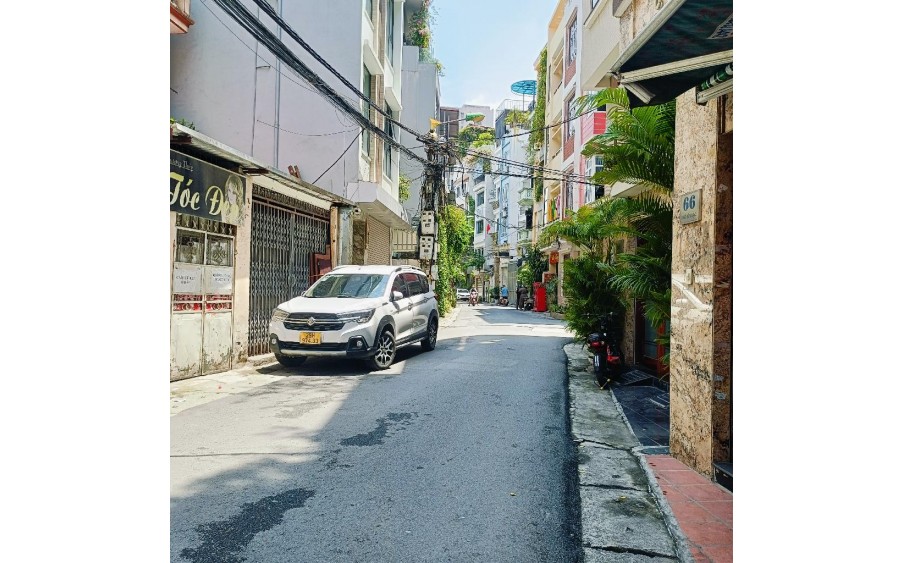 NHANH! NHÀ BÙI HUY BÍCH tiếp giáp QUẬN ỦY HOÀNG MAI. 43m 6 Tầng THANG MÁY, GARA Ô TÔ